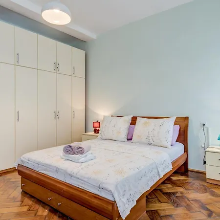 Апартаменти Diocletian's Corner, Three Bedroom *