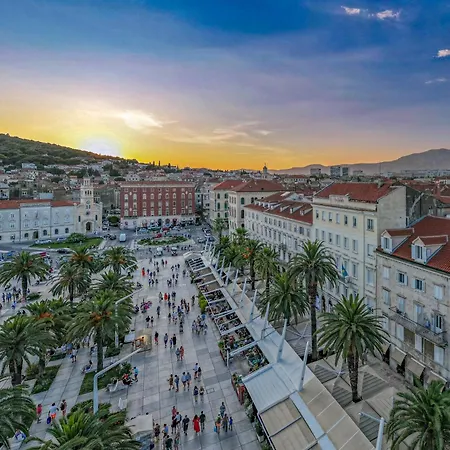 Diocletian's Corner, Three Bedroom Apartment *