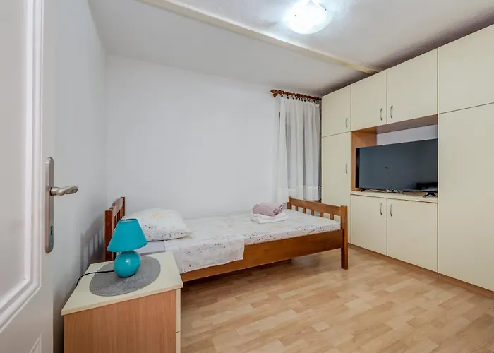 Diocletian's Corner, Three Bedroom Apartment