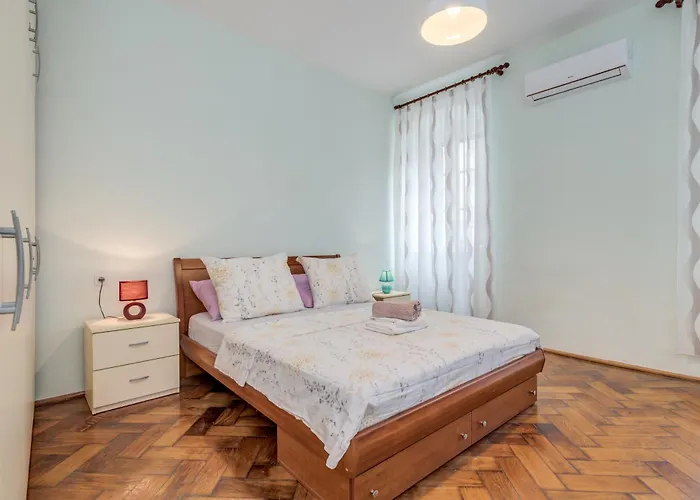 Apartment Diocletian's Corner, Three Bedroom Split