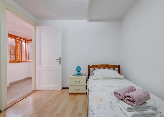 Diocletian's Corner, Three Bedroom Apartment *