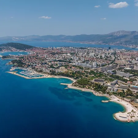 Diocletian's Corner, Three Bedroom Appartement *